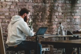 Comment devenir graphiste freelance en 2024 ?